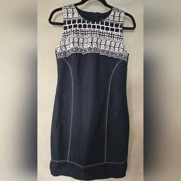 Ness | Elegant Black and Beige Sleeveless Dress, Size 38 - Picture 2 of 7